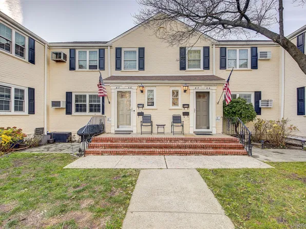 67-46 224th Street #2A-106, Bayside, NY 11364