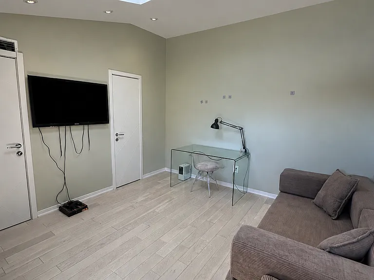 2818 E 27th St #3D — Photo 12