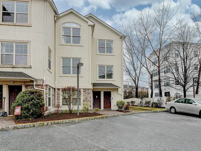 1625 Paterson Plank Rd #2 — Photo 41