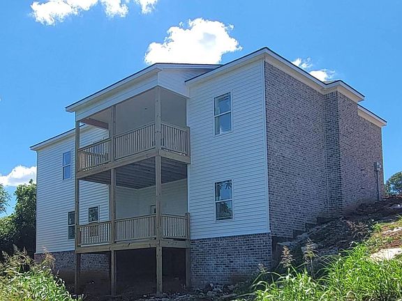 3rd image of 106 Blue Spruce Dr