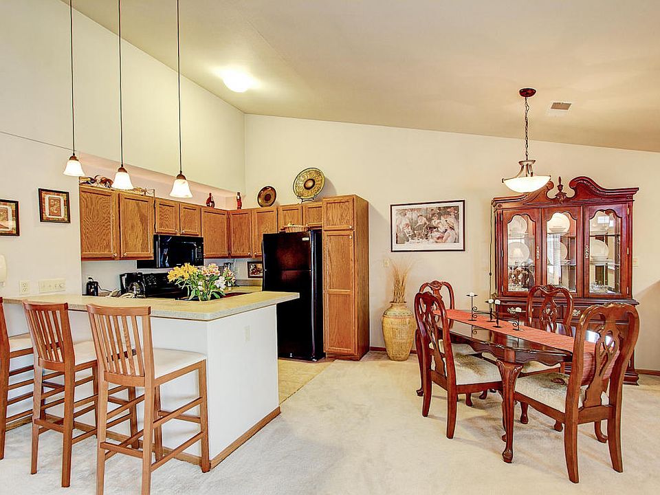 1st image of 3544 W Rawson Ave #3544