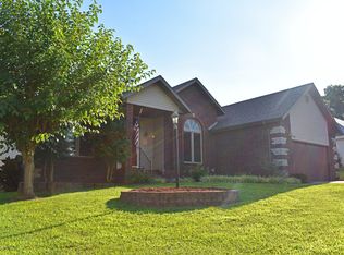 3768 W Greenwood St, Springfield, MO 65807