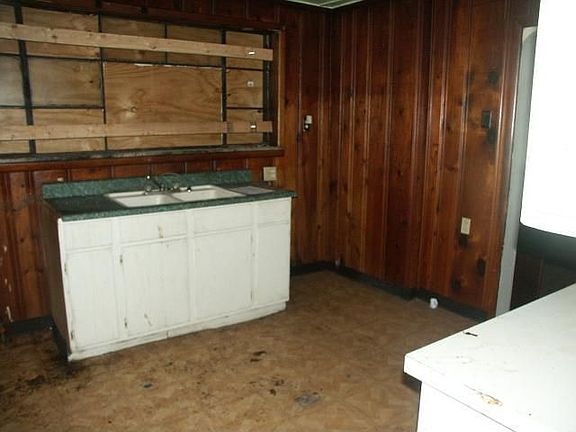5th image of 2633 Grasmere Ave