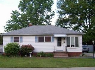 6353 Mariana Dr, Parma Heights, OH 44130