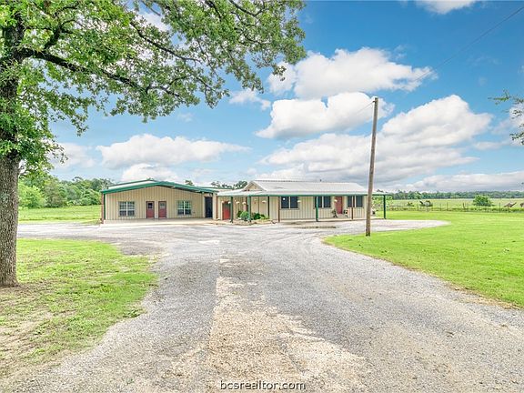 3rd image of 632 Florida Ln