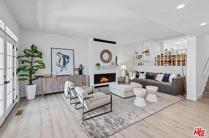 4742 La Villa Marina #H — Photo 2