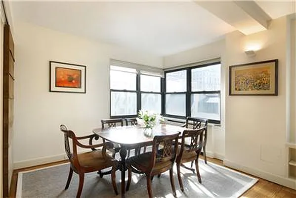 Sold by Warburg | media 13