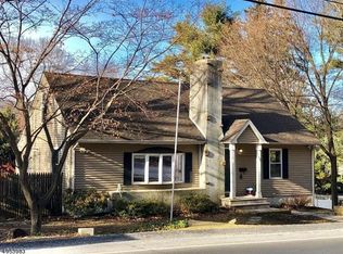 376 E Shore Trl, Sparta, NJ 07871