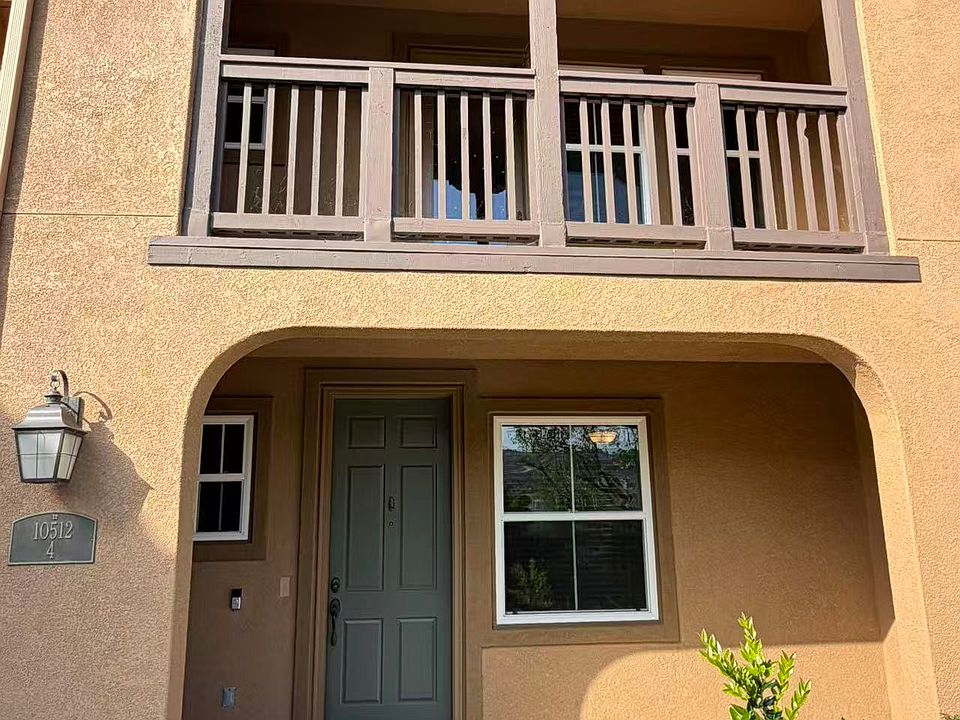 1st image of 10512 Calle Tamarindo Unit 4