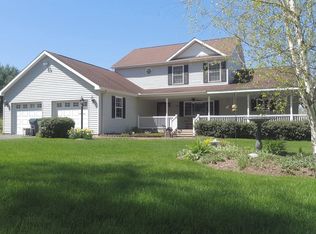 52 School Teacher Rd, Hudson, NY 12534