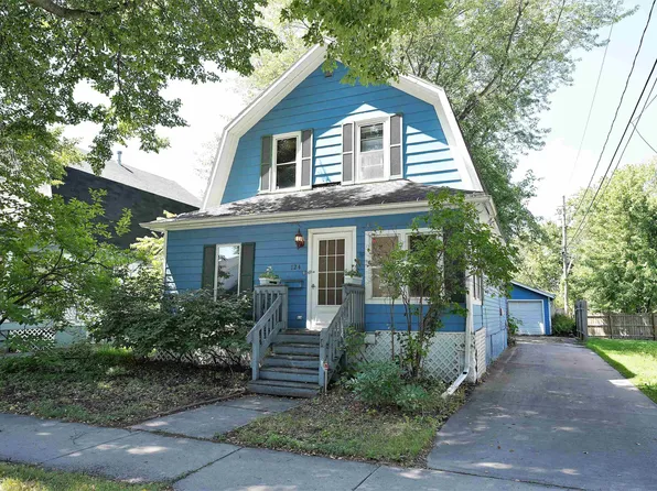 124 S Roosevelt St, Green Bay, WI 54301