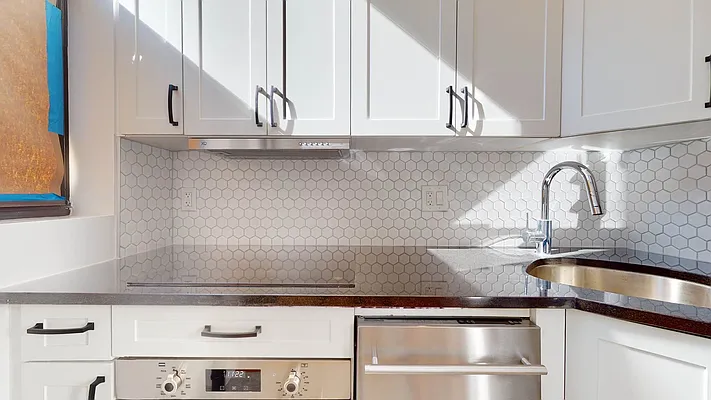 Rented by Bond New York | media 4