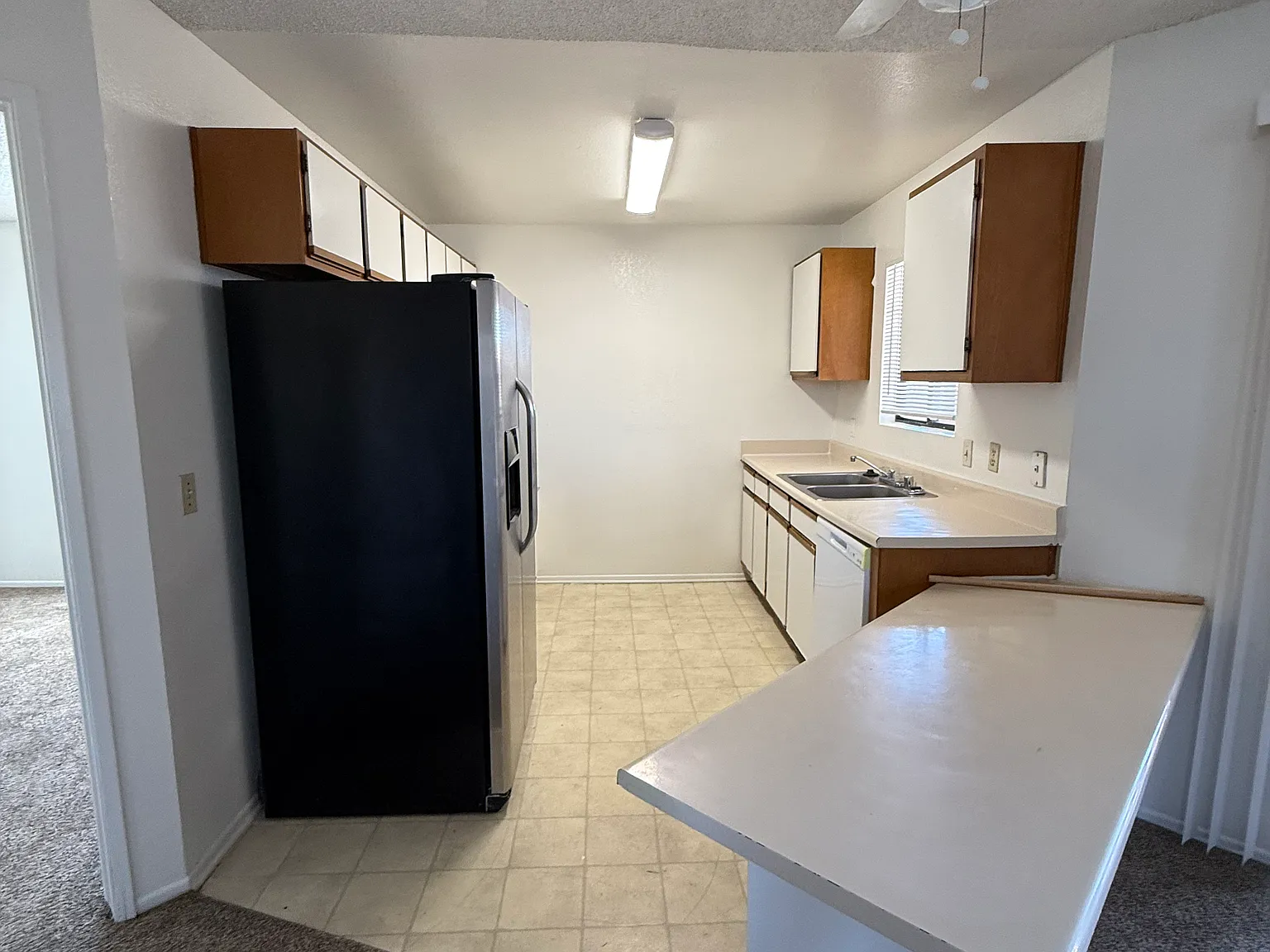 2 bed, 899 sqft, $1,050 — Photo 4