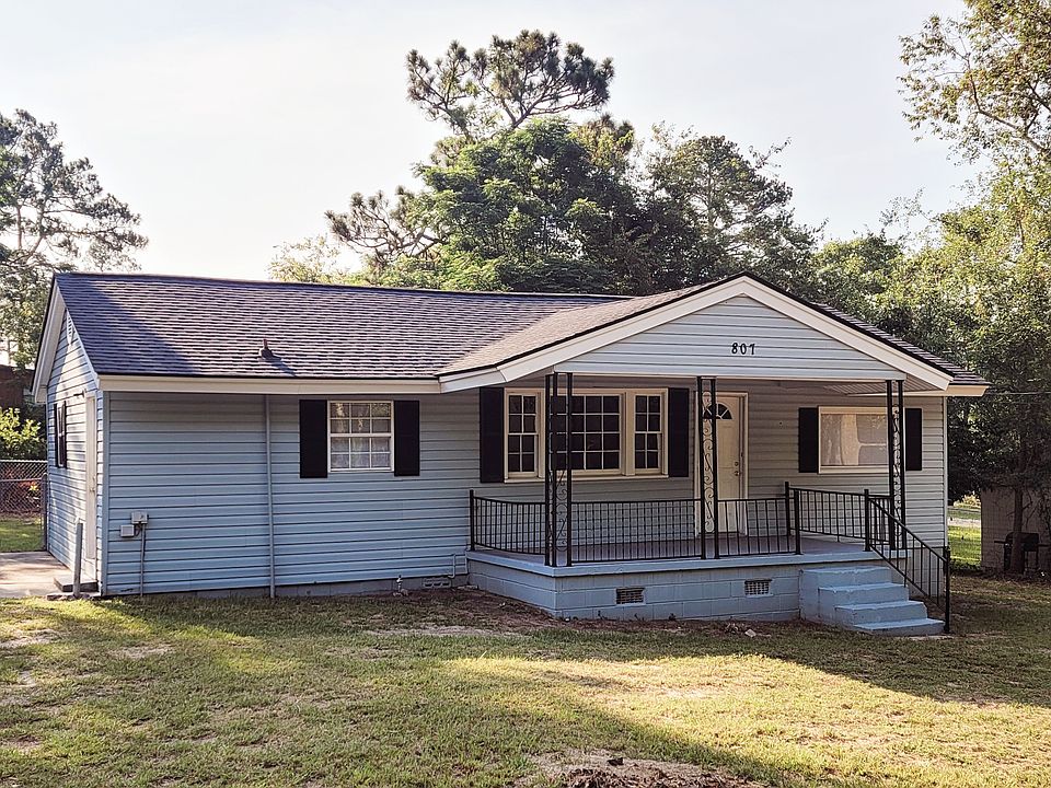 1st image of 807 Laurel Rd