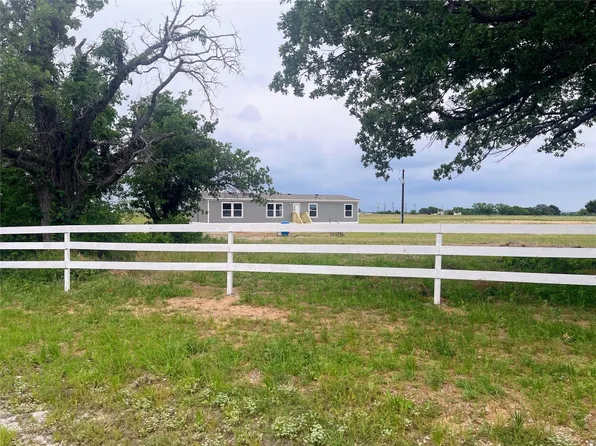 270 Southridge Rd, Alvord, TX 76225