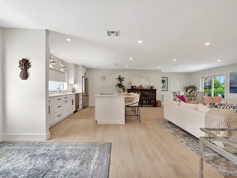 359 Beacon St — Photo 6