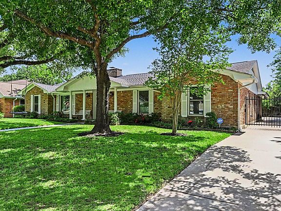 2nd image of 3311 Longfield Cir