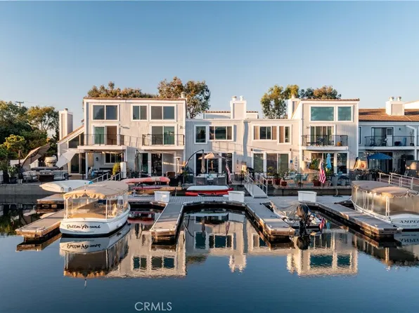 3866 Montego Dr, Huntington Beach, CA 92649