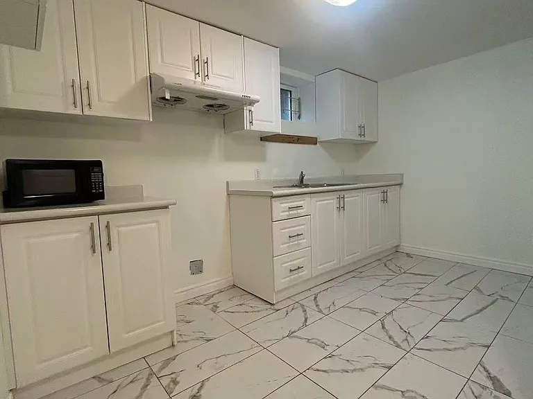 448 Elmwood Ave — Photo 23