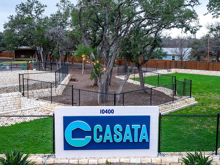 Casata Austin — Photo 63