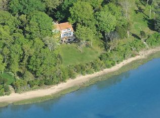 15 Outlook Ave, East Hampton, NY 11937