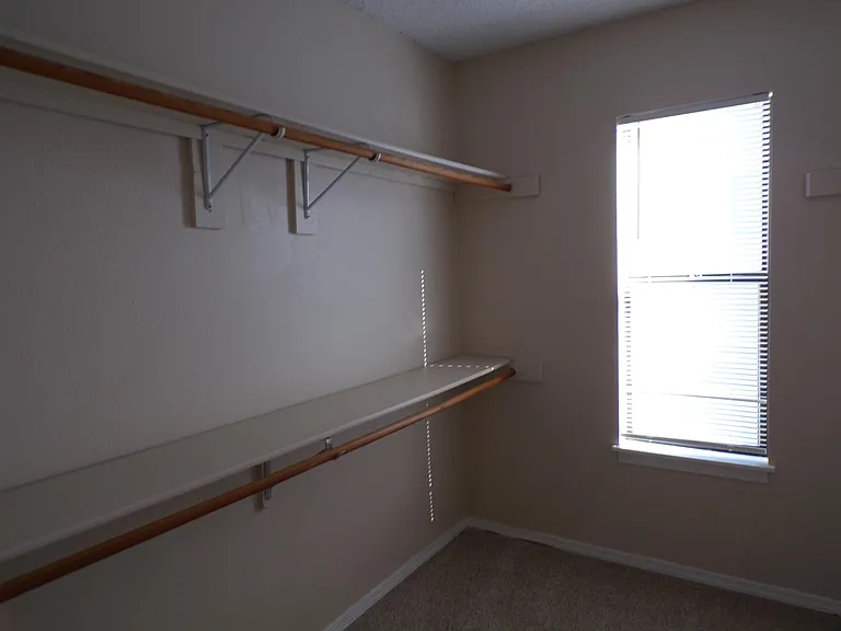 1330 Talley Cir — Photo 9