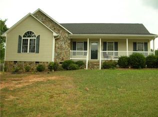 730 Old Castle Dr, Randleman, NC 27317