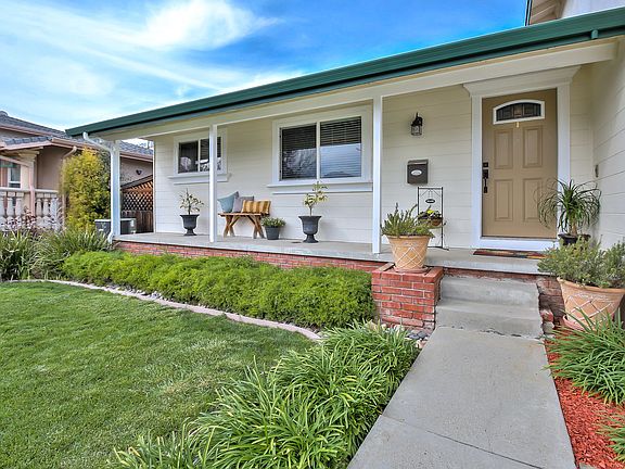2nd image of 769 Calero Ave