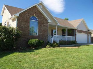 524 Foxborough Dr, McPherson, KS 67460