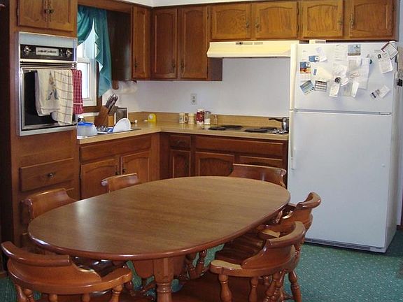 4th image of 7282 Virginia Dr