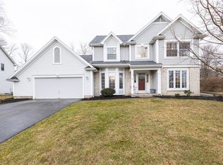 52 Valewood Run, Penfield, NY 14526