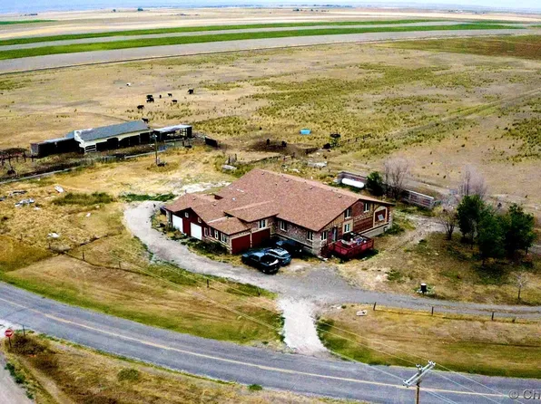 4806 State Highway 152, Yoder, WY 82244