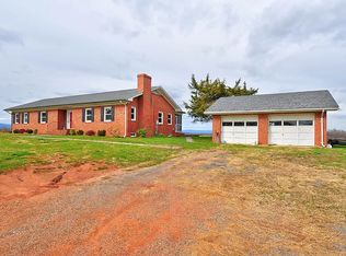 1174 Happy Creek Rd, Front Royal, VA 22630