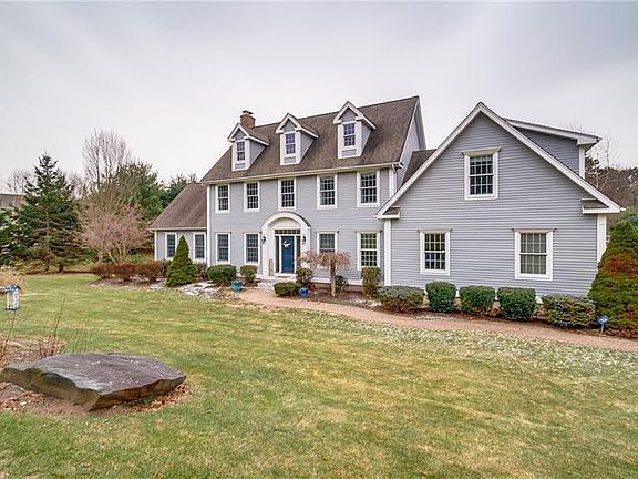 3rd image of 12 Old Orchard Way