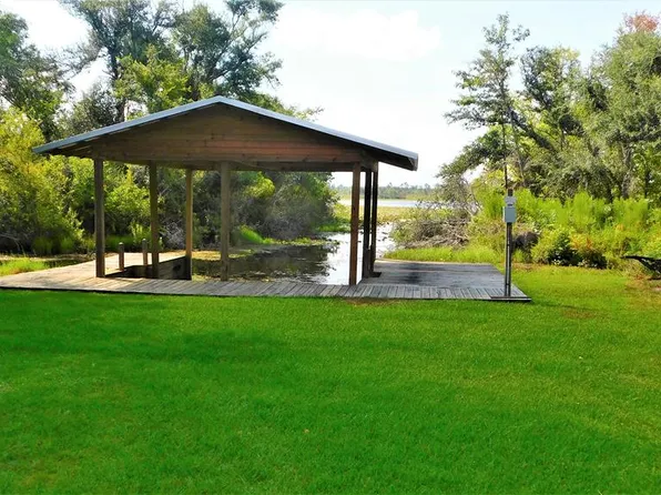 2818 Lakeview Dr, Donalsonville, GA 39845