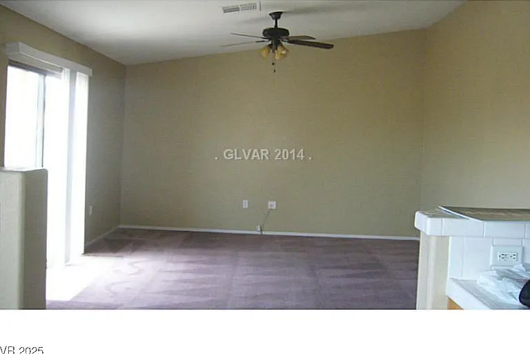 2050 N Los Feliz St #168 — Photo 8