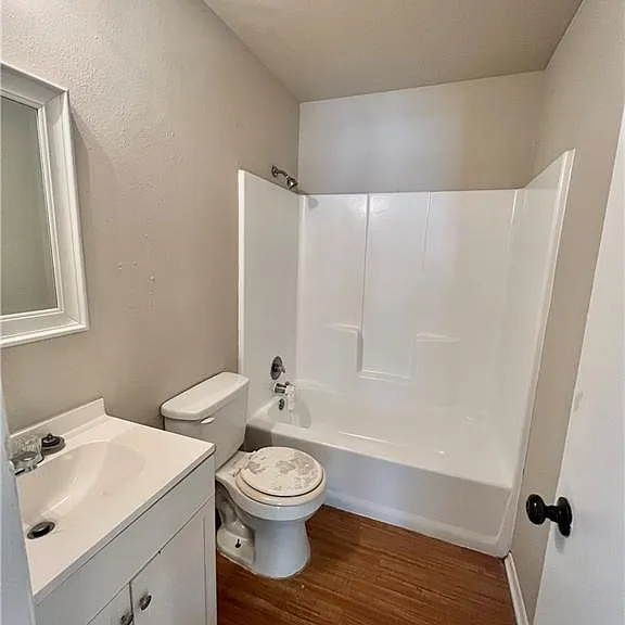 2402 Jaguar Dr #B — Photo 6
