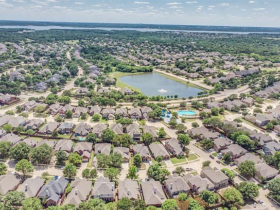 5th image of 4216 Tiffany Dr