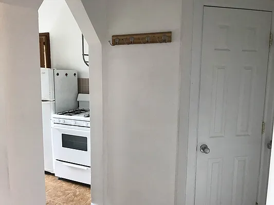 Rented by Ulas Real Estates Inc | media 22