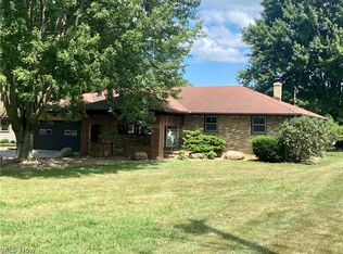 6333 Oberlin Rd, Amherst, OH 44001