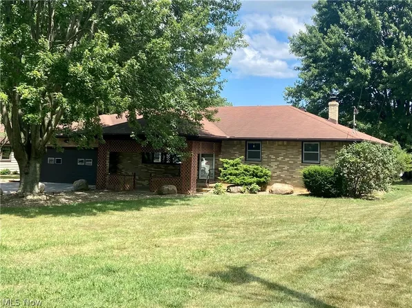 6333 Oberlin Rd, Amherst, OH 44001