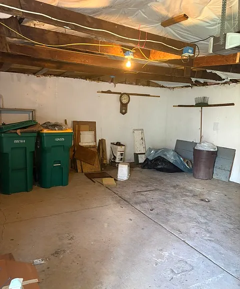 1176 Hawthorne Ave — Photo 9