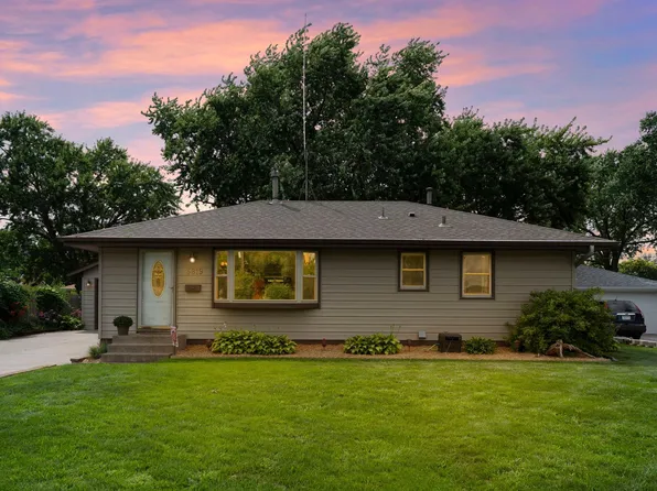 5819 Irving Ave N, Brooklyn Center, MN 55430