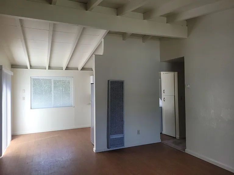 6625 Medora Dr — Photo 2
