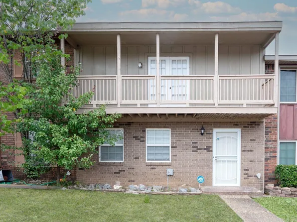 11 Pickering Dr, Little Rock, AR 72211