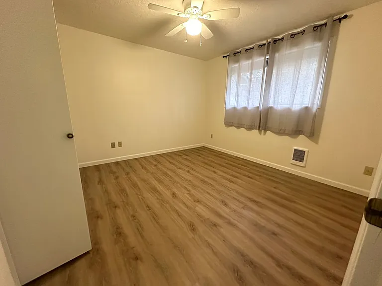 6055 SW 68th Ct — Photo 12