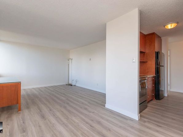 2 bedroom rental in Vancouver — photo 9