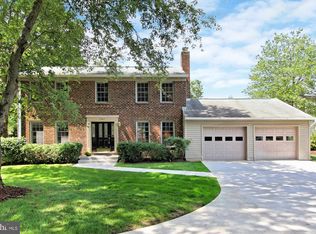 1546 Malvern Hill Pl, Herndon, VA 20170