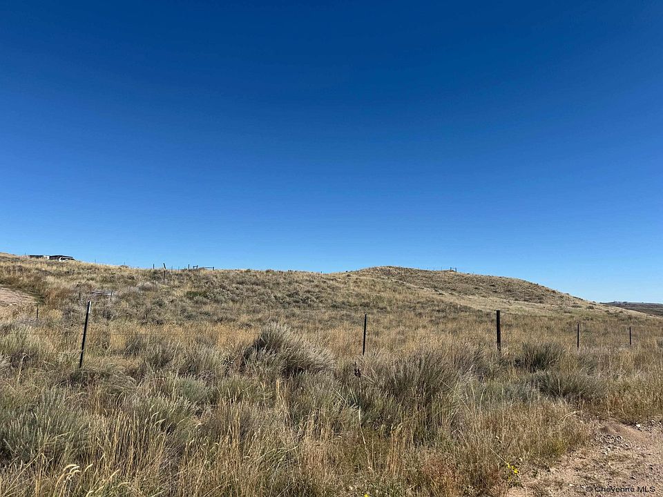 1st image of 76 Chugcreek Est