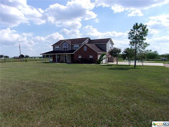 3rd image of 411 Dewberry Ln